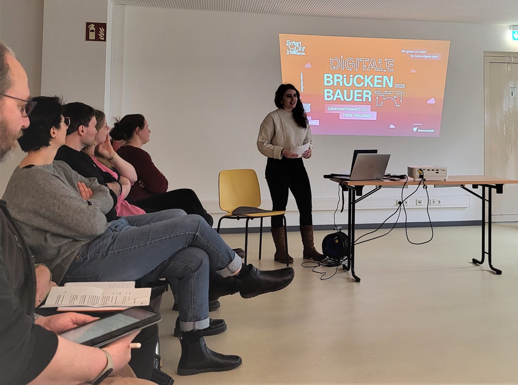 Vorstellung des Stadtteilwettbewerbs "Digitale Brückenbauer“ im Rahmen von Smart City Halle (Saale)