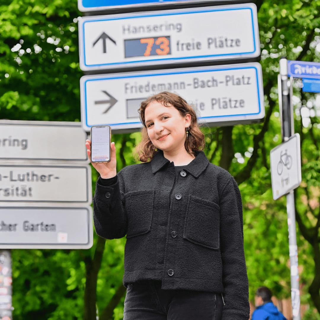 Integrierung kamerabasierter Sensortechnik auf dem Friedemann-Bachplatz, Fotonachweis: Stadtwerke Halle